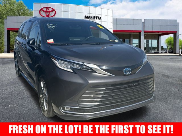 Magnetic Gray Metallic 2025 Toyota Sienna Limited 7-Passenger FWD Minivan Front-Wheel Drive Continuously Variable Transmission