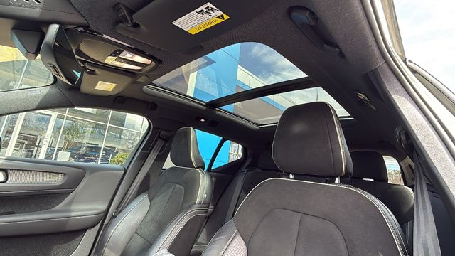 used 2021 Volvo XC40 Recharge Pure Electric car, priced at $22,700