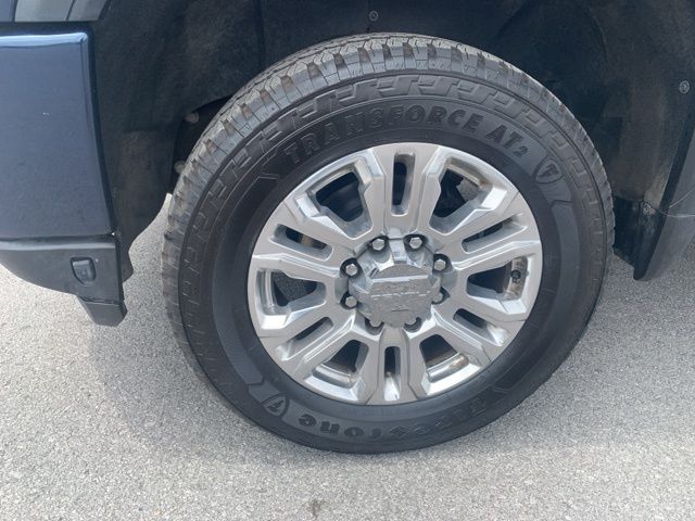2023 GMC Sierra 3500HD Denali photo