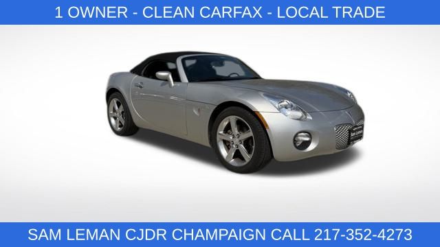 Cool (Liquid Silver Metallic) 2009 Pontiac Solstice Base Convertible Rear-Wheel Drive 5-Speed Automatic