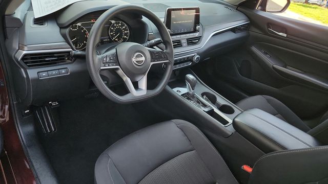 2025 Nissan Altima