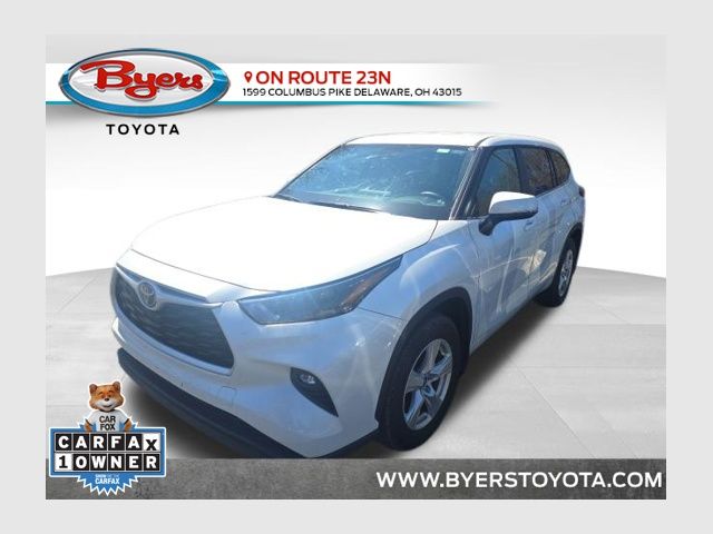 White (Wind Chill Pearl) 2025 Toyota Highlander LE AWD SUV / Crossover All-Wheel Drive 8-Speed Automatic