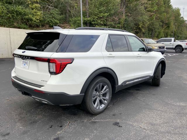 2025 Ford Explorer Active 3