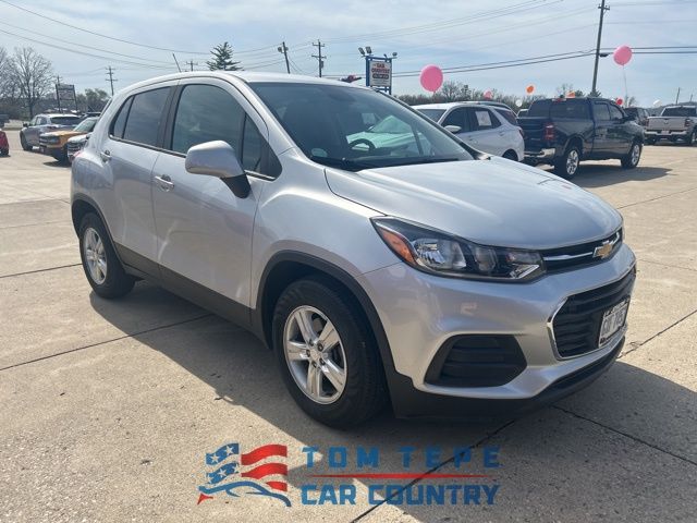 Silver Ice Metallic 2019 Chevrolet Trax LS FWD SUV / Crossover Front-Wheel Drive 6-Speed Automatic