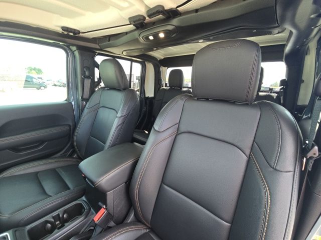 2025 Jeep Gladiator High Tide:168891A