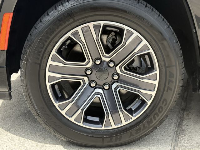 2024 Jeep Wagoneer L Series II Gray at Traditions Chevrolet