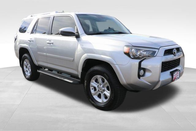 2018 Toyota 4Runner SR5 17