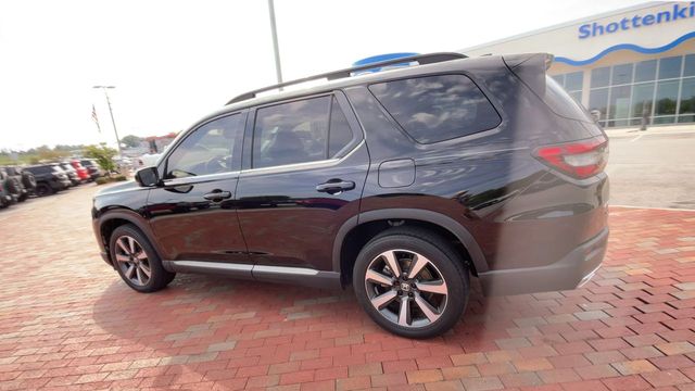 Used 2025 Honda Pilot SUV