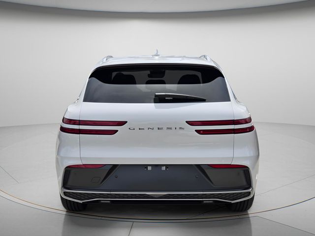 2027 Genesis Gv70