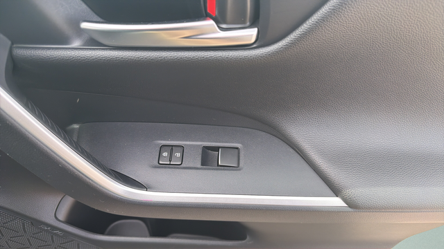 used 2021 Toyota RAV4 Hybrid car, priced at $31,537