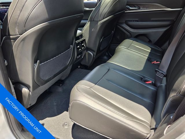 Used 2025 Jeep Grand Cherokee SUV