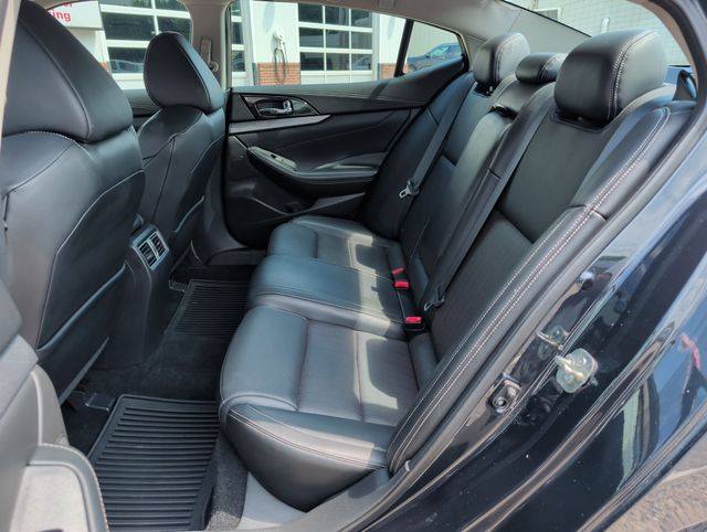Used 2016 Nissan Maxima Sedan