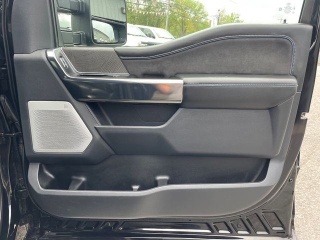 2025 Ford F-250SD Platinum - Agate Black Metallic exterior view 15