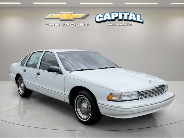 Used 1996 White Chevrolet Classic image 7