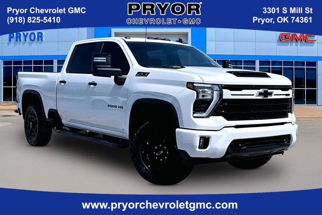 Summit White 2024 Chevrolet Silverado 2500HD LT Crew Cab 4WD Pickup Truck Four-Wheel Drive Automatic