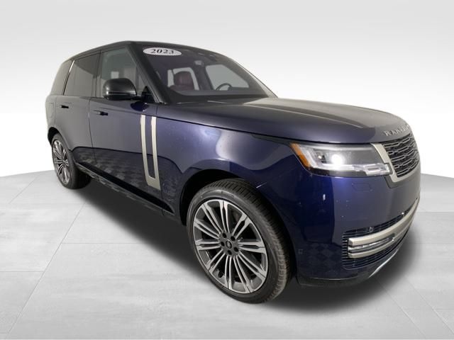 2023 Land Rover Range Rover SE 9