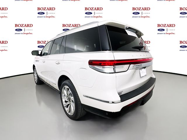 2024 Ceramic Pearl Metallic Tri-Coat Lincoln Navigator Premiere 4X4 SUV