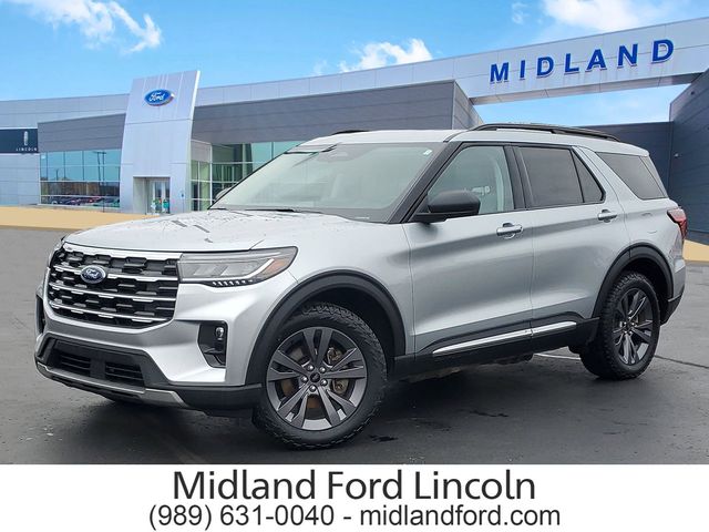 Iconic Silver Metallic 2025 Ford Explorer Active AWD SUV / Crossover All-Wheel Drive Automatic