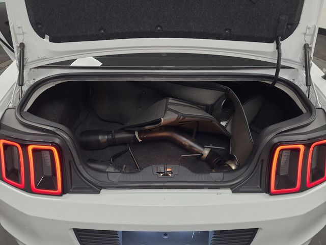 2014 – Ford – Mustang