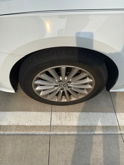 2017 Volkswagen Passat 1.8T SE White at Bob Ruth Ford