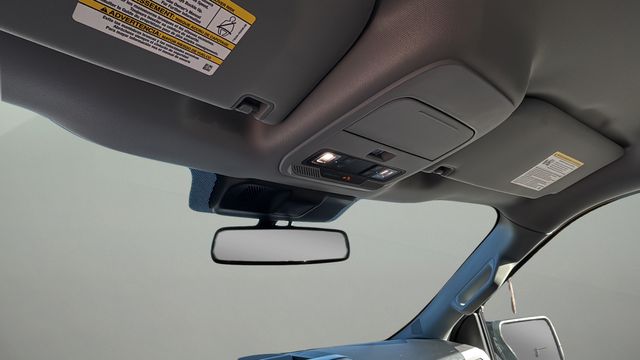 Used 2023 White Ford XLT image 28