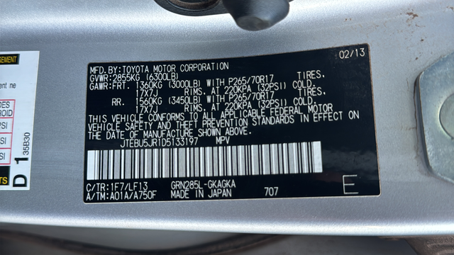 Used 2013 Classic Silver Metallic Toyota SR5 image 26