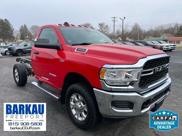 Flame Red Clearcoat 2019 RAM 3500 Chassis Tradesman 10000 GVWR 4WD Pickup Truck Four-Wheel Drive 8-Speed Automatic