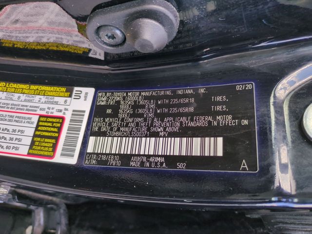 used 2020 Toyota Highlander Hybrid car, priced at $32,481