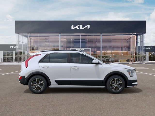 2024 Kia Niro LX 7