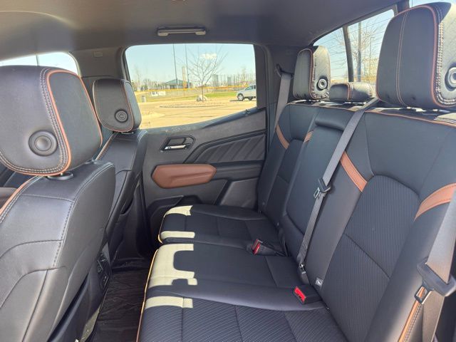 2023 GMC Canyon 4WD Crew Cab Short Box AT4