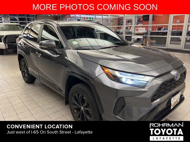 2022 Toyota RAV4 Hybrid SE 2