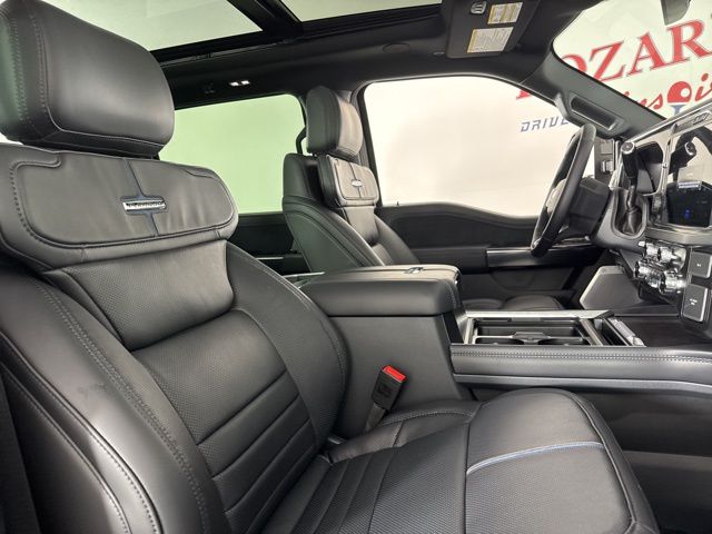 2025 Avalanche Ford Super Duty F-250 SRW Platinum 4X4 Truck