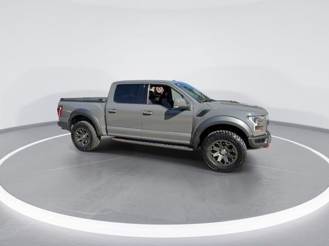 Used 2018  Ford Raptor image 2