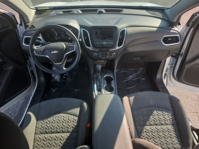 Used 2022 White Chevrolet LT image 10