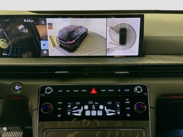 Thumbnail: 2026 Genesis GV80 - 13