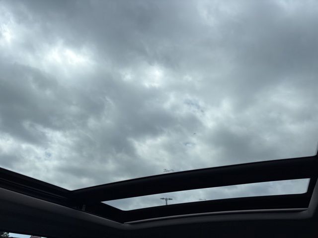 Used 2015 Black BMW xDrive35i image 3