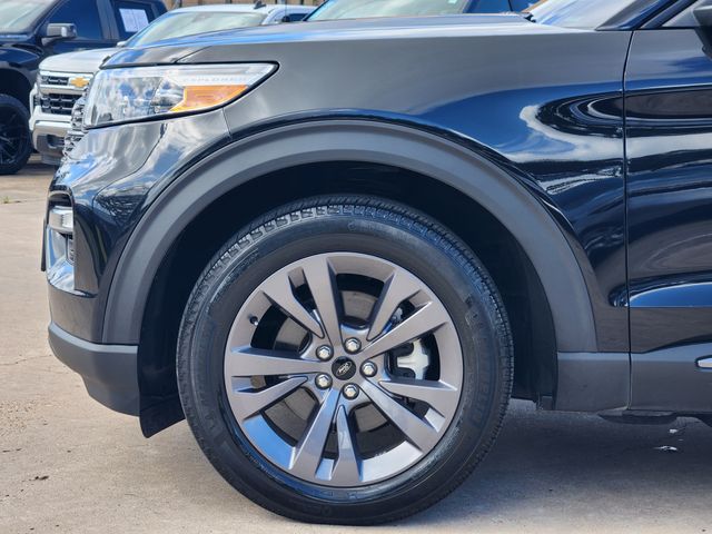 2024 Ford Explorer XLT Black at DeMontrond Auto Country