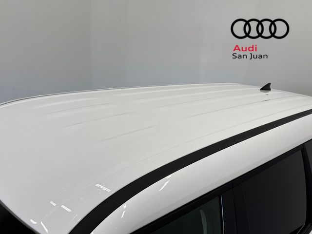 Used 2025 White Hyundai SE image 9