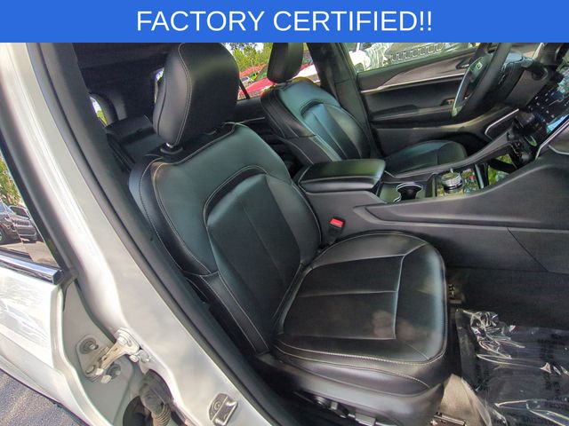 Used 2024 White Jeep 4xe image 37