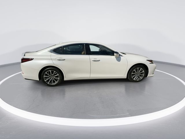 Used 2023 Lexus ES Sedan
