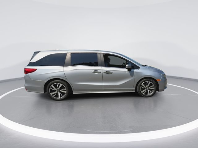 Used 2023 Silver Honda Touring image 12