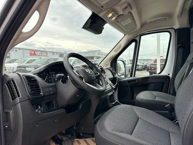 2024 Ram ProMaster 2500 High Roof 22