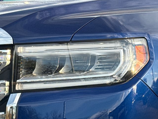 Used 2023 Blue GMC SLE image 4