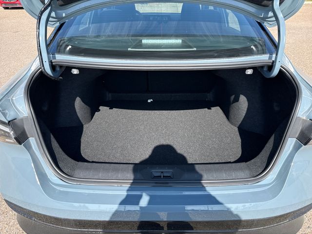 New 2027 Gray Nissan SR image 19