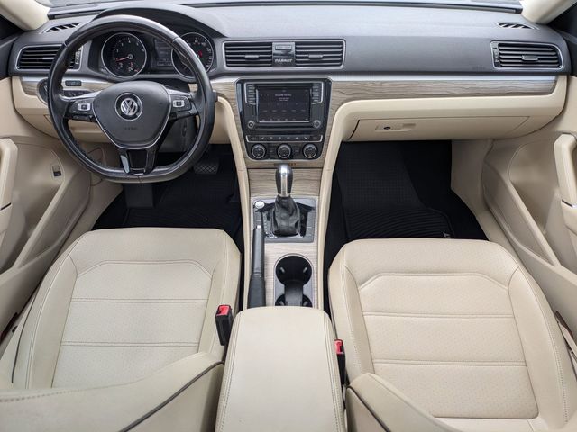 Used 2018 Volkswagen Passat 2.0T SE 4D Sedan