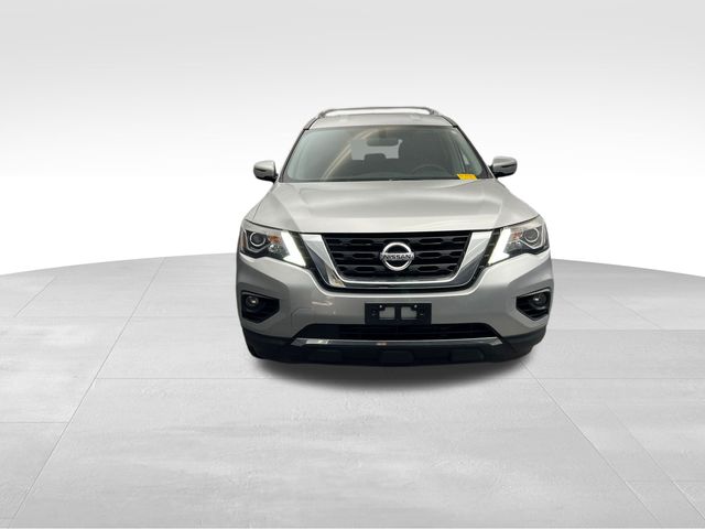2018 Brilliant Silver Metallic Nissan Pathfinder SV 4X4 SUV
