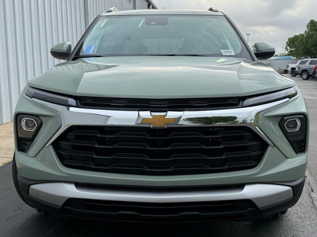 new 2026 Chevrolet TrailBlazer car, priced at $29,175