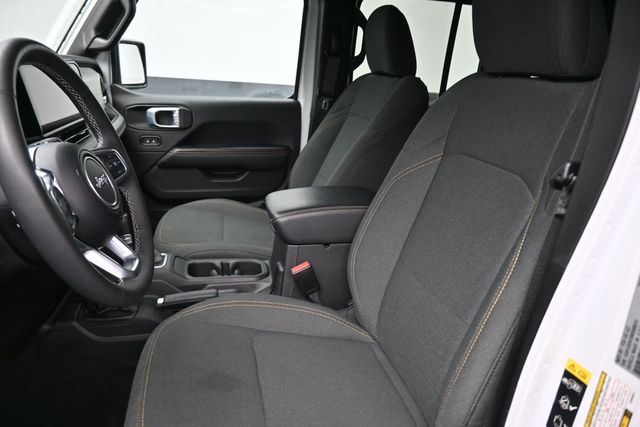 Used 2025 Jeep Wrangler SUV