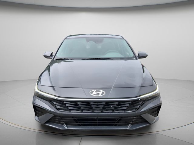 2026 Hyundai Elantra - $21,659