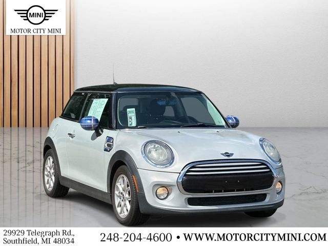  2014 MINI Cooper Hatchback FWD   